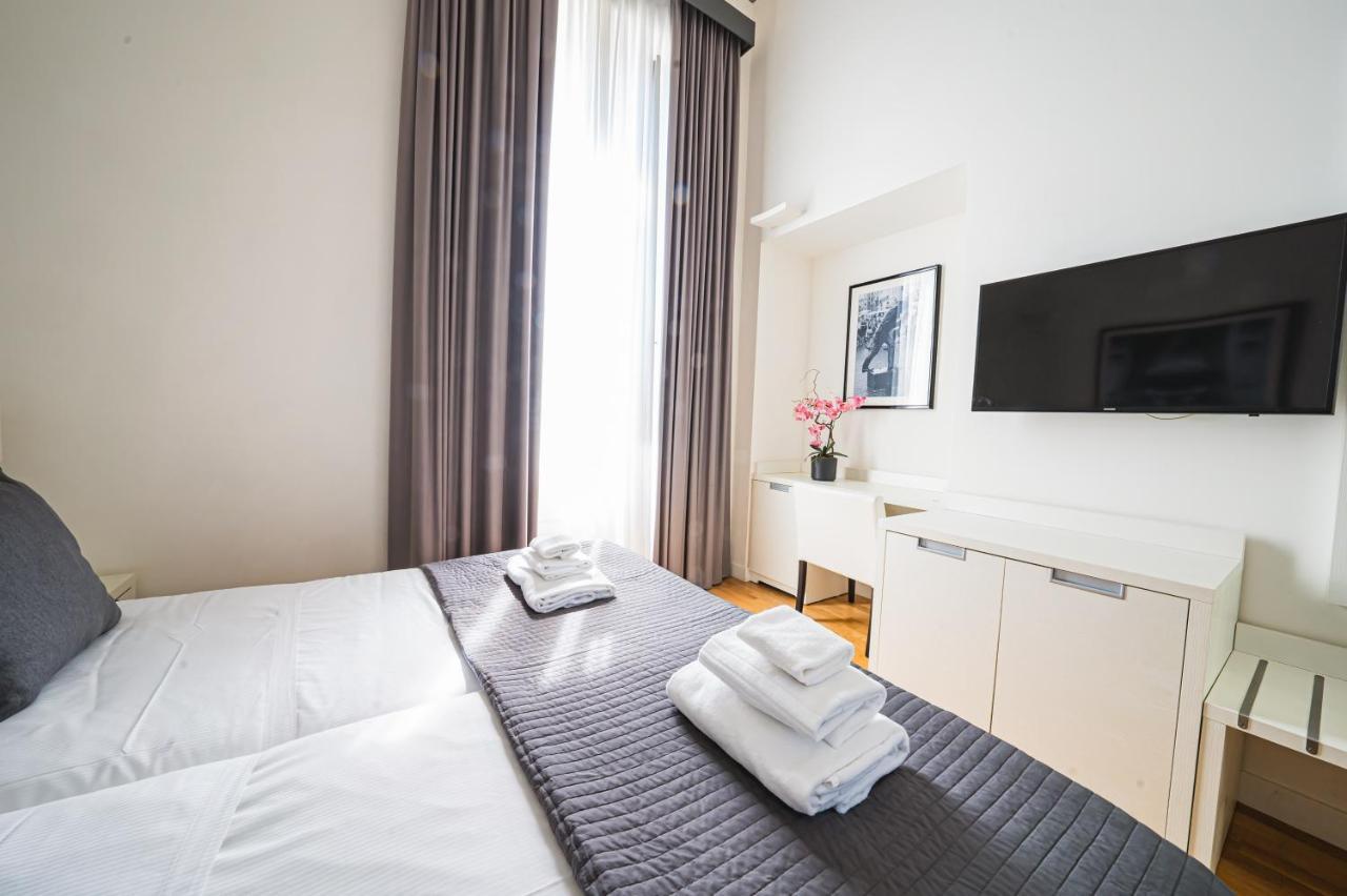 Capitals Luxury River Rom