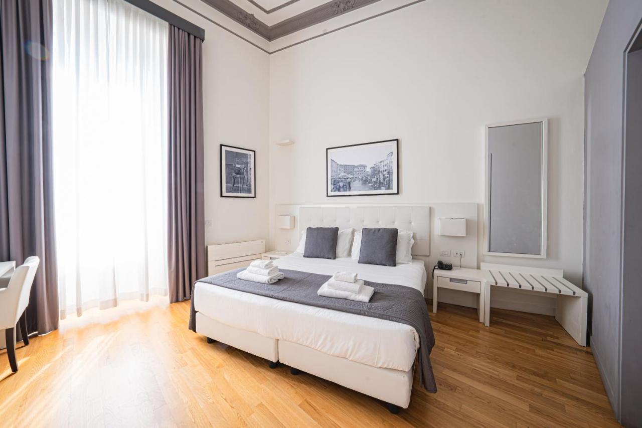 Capitals Luxury River Rom